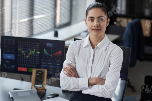 Preview: Young broker working in broking office