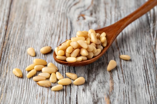 Preview: Roasted pine nuts
