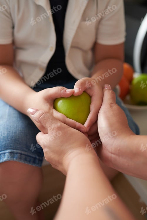 Preview: Green Apple Heart Shape