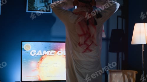 Preview: Gamer losing esports competition