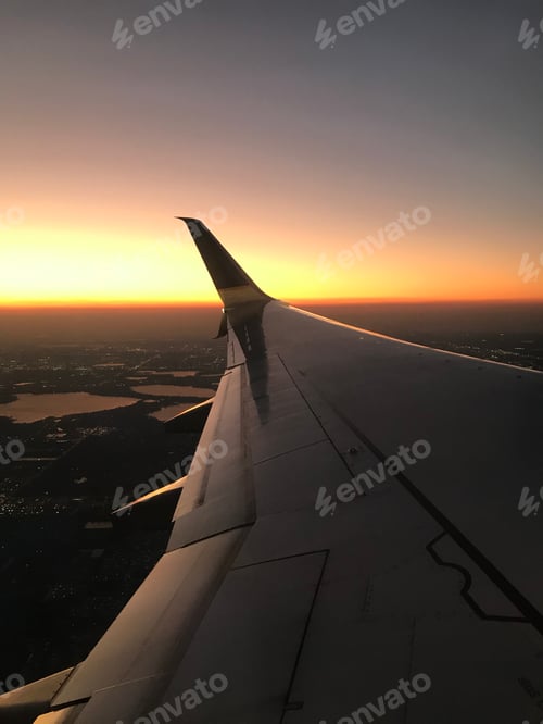 Preview: Sunset during flight