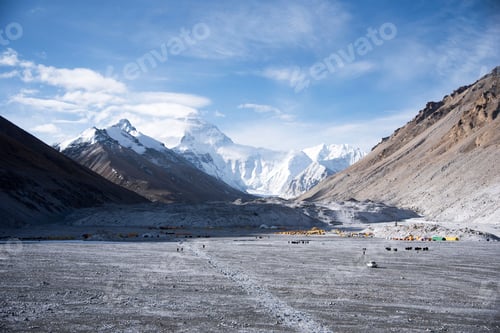 Preview: Scenic winter landscape of Mount Everest Base Camp
