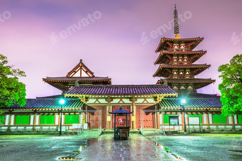 Preview: Shitennoji Temple in Osaka, Japan.