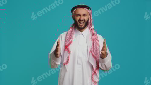 Preview: Confident man cheering for support