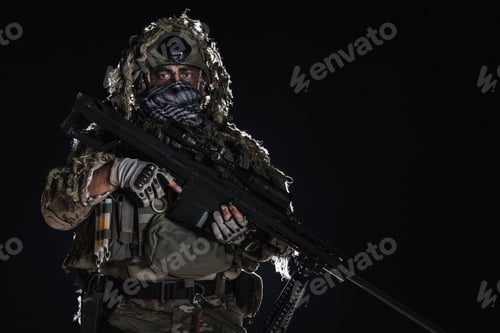 Preview: Army sniper with painted face