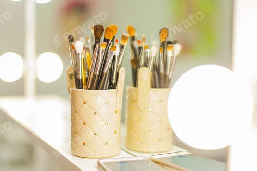 Preview: Makeup brushes