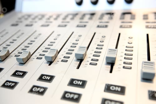 Preview: audio mixing console