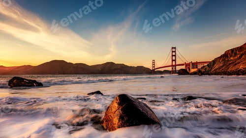 Preview: golden light on the golden gate bridge