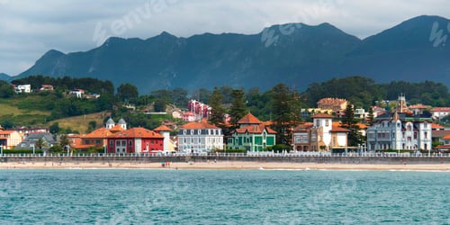 Preview: Beach of Santa Marina and Ribadesella Promenade, Ribadesella, Spain