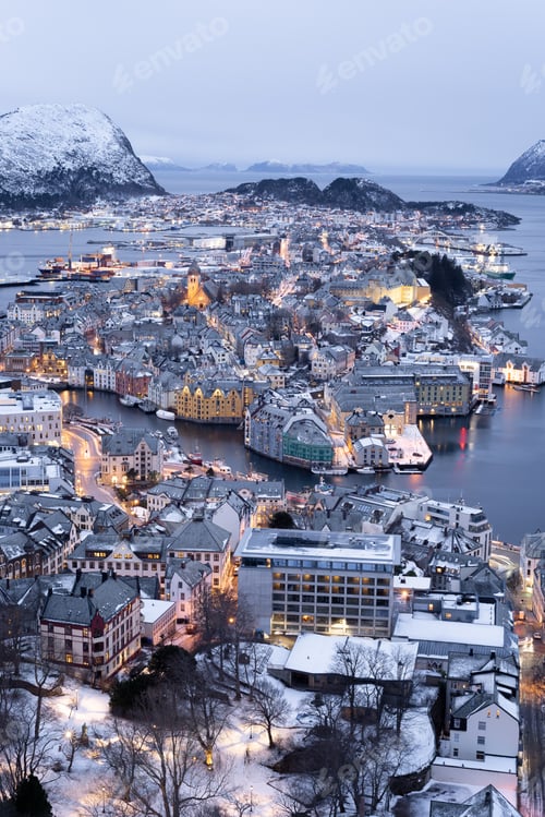 Preview: Snow in Alesund, Norway