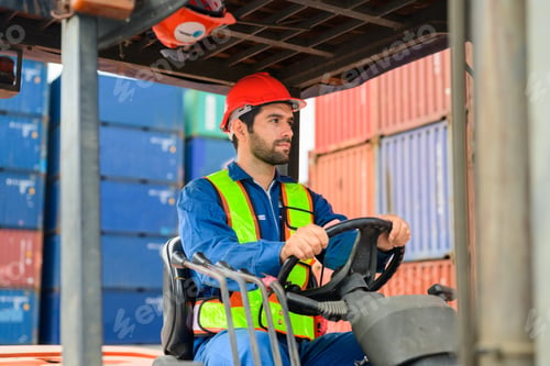 Preview: Warehouse engineer working at container yard