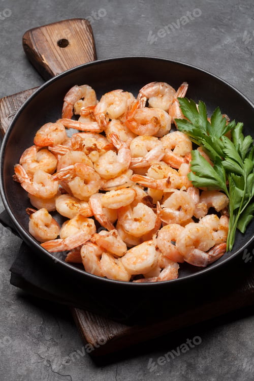 Preview: Beer snacks. Grilled shrimps