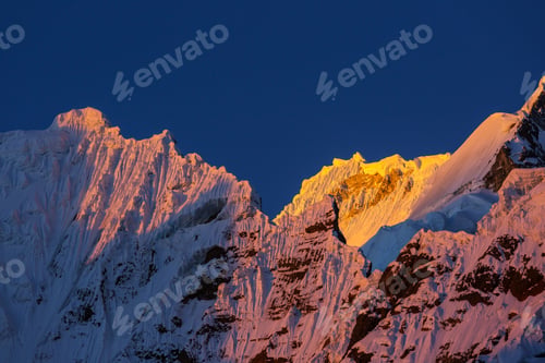 Preview: Cordillera