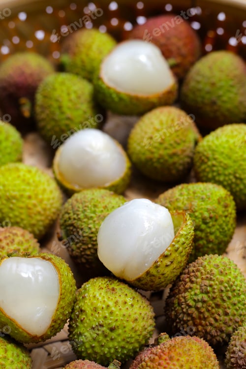 Preview: Fresh lychee fruit. Juicy exotic fruit.