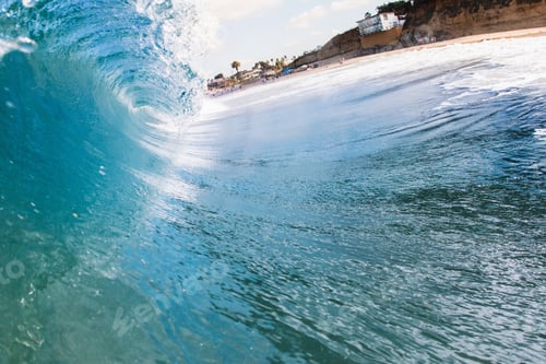 Preview: Rolling ocean wave, Encinitas, California, USA