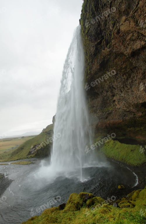 Preview: Seljalandfoss waterfall