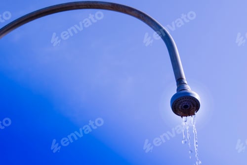 Preview: Refreshing outdoor shower