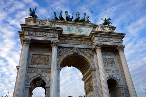 Preview: Milan, Italy: Arco della Pace