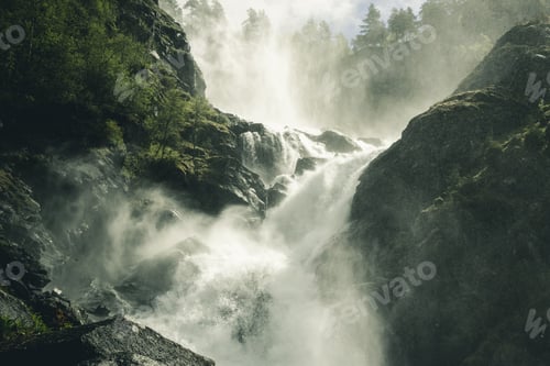 Preview: Flowing waterfall in Norway