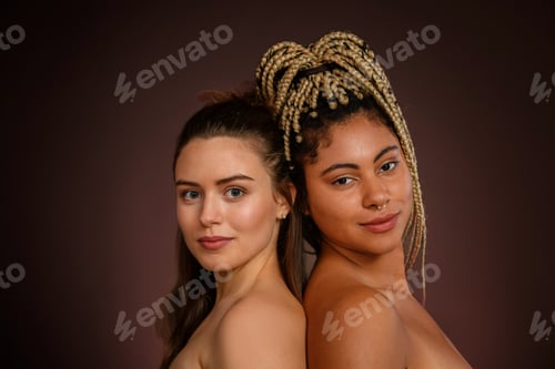 Preview: Portrait of young friends, beauty routine and skin care concept.