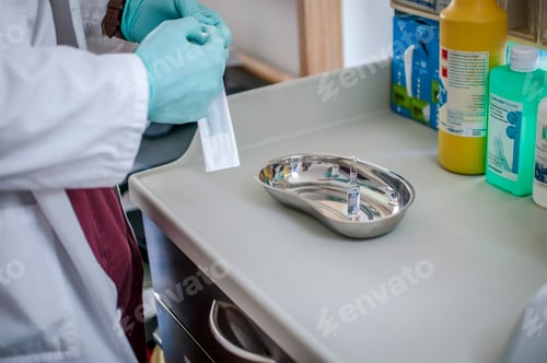 Preview: Doctor prepares a syringe for vaccination