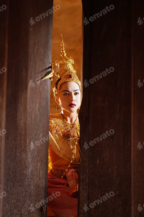 Preview: Asian Woman wear Thai Traditional Costume Dancer with beautiful design dress