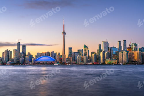 Vista previa: Toronto, Ontario, Canada Skyline at Twilight