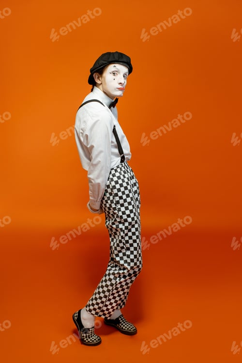 Preview: Pantomime on the orange background