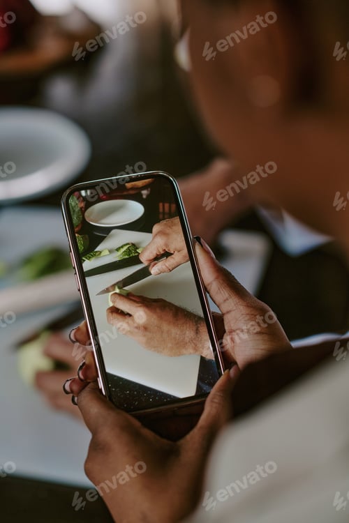 Preview: Video on Phone Screen