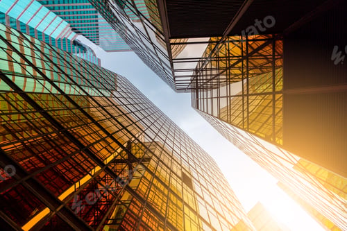 Preview: Low angle view in office tower
