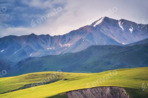 Preview: Mountain green valley sunshine.