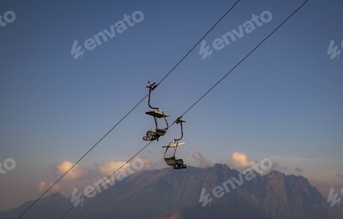 Preview: Empty cable cars in the sky