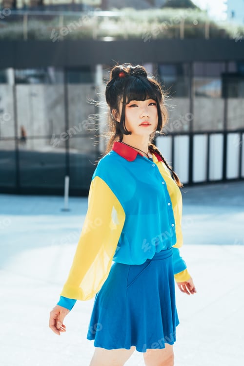 Preview: Young asiatic woman outdoor