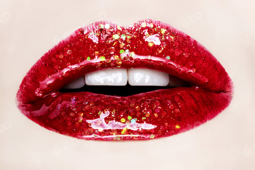 Preview: Red Lips Close Up