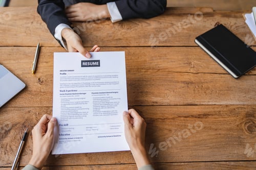Preview: The HR manager is accepting job applications from job applicants. Successful job interviews. work hi