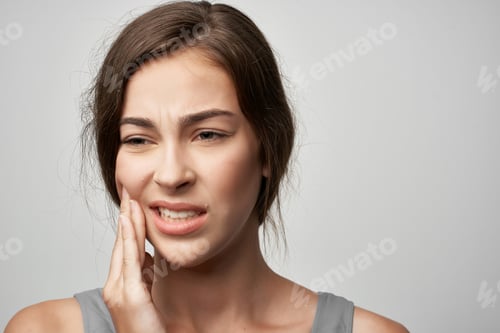 Preview: woman with toothache dentistry pain health problems