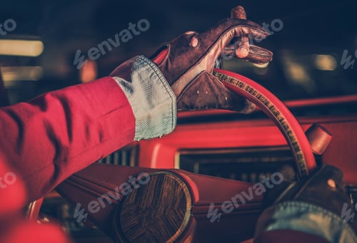 Preview: Classic Car Driver