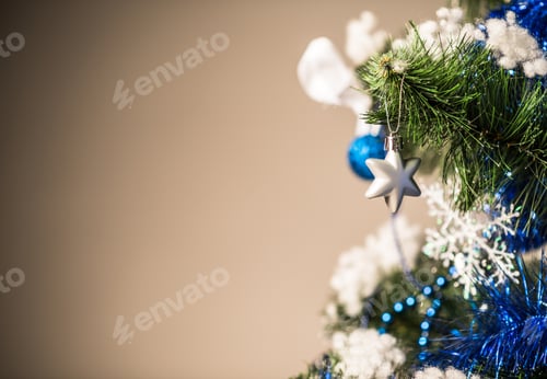 Preview: Christmas tree branch close-up with toys