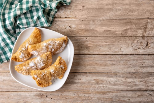 Preview: Spanish sweet stuffed pastry filled with angel hair