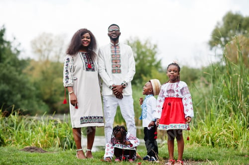 Preview: African family in traditional clothes