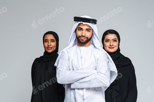 Preview: Beautiful arab middle-eastern woman with traditional abaya in studio