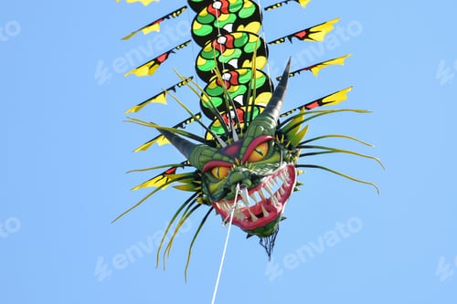 Preview: Dragon kite in the sky