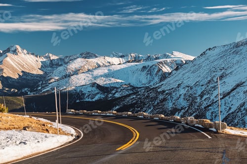 Preview: Highway in alpine tundra. Rocky Mountain National Park in Colorado.