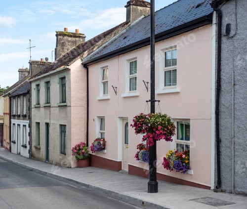 Preview: Traditional Houses in Cong in Ireland
