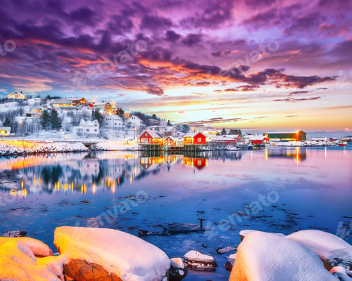 Preview: Outstanding evening cityscape of Reine town. Red rorbuers on the shoore of Reinefjorden.