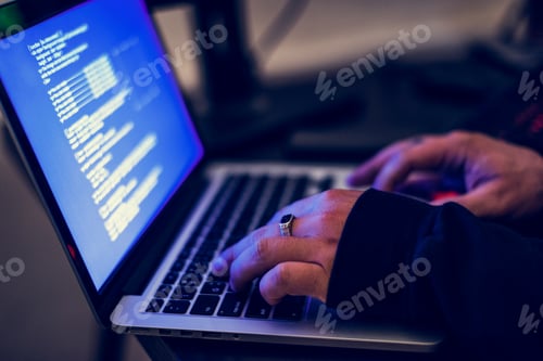 Preview: Diverse computer hacking shoot