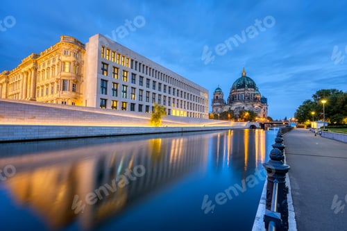 Preview: The Berlin Cathedral, the river Spree and the City Palace