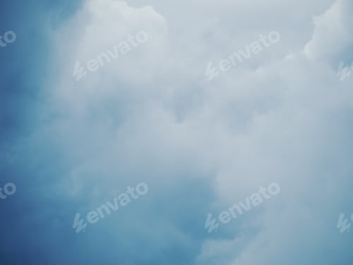 Preview: Abstract, dreamlike cloud texture