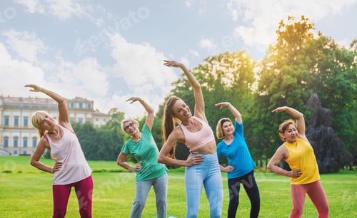 Preview: Senior women training with fitness coach at park