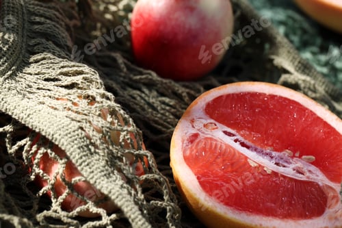 Preview: trendy color combination, pink peaches and grapefruit in reusable , mesh bag. Zero waste